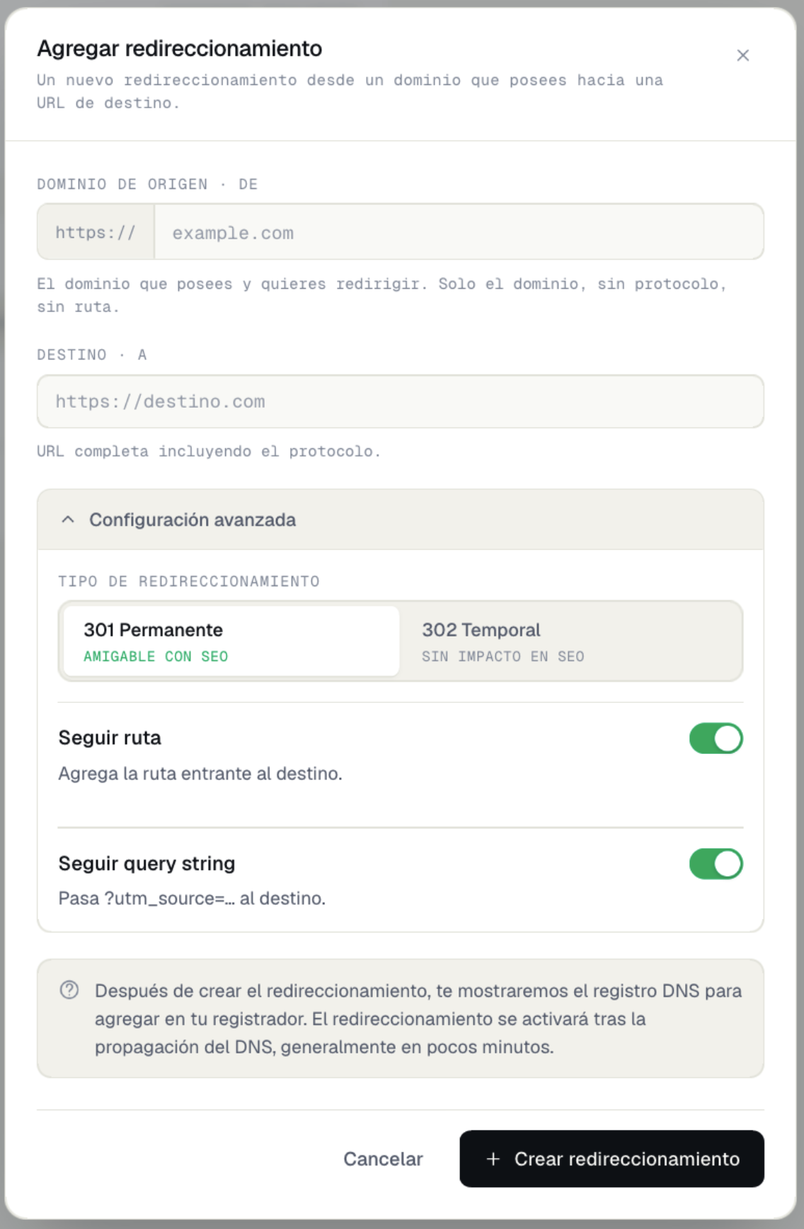 Modal de agregar redirección mostrando dominio de origen, URL de destino, tipo de redirección y opciones de seguimiento